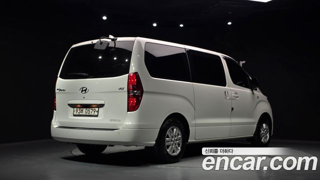 Hyundai Grand Starex Van 3-Seater Smart 2021 — фото 2