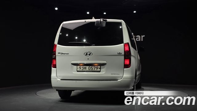 Hyundai Grand Starex Van 3-Seater Smart 2021 — фото 4