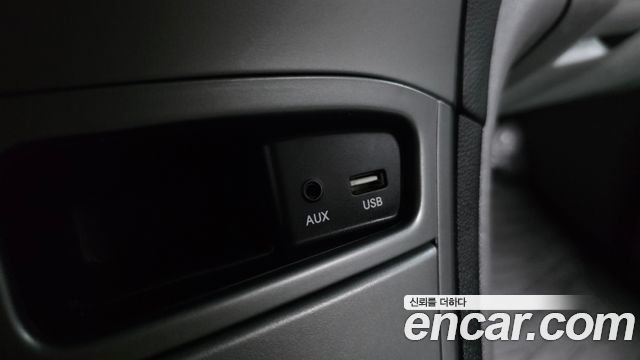 Hyundai Grand Starex Van 3-Seater Smart 2021 — фото 27