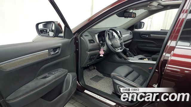 Renault Korea QM6 2.0 LPe Premiere 2WD 2023 — фото 10
