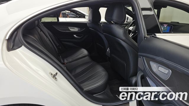 Mercedes-Benz CLS-Class (C257) CLS300d AMG Line 2020 — фото 16