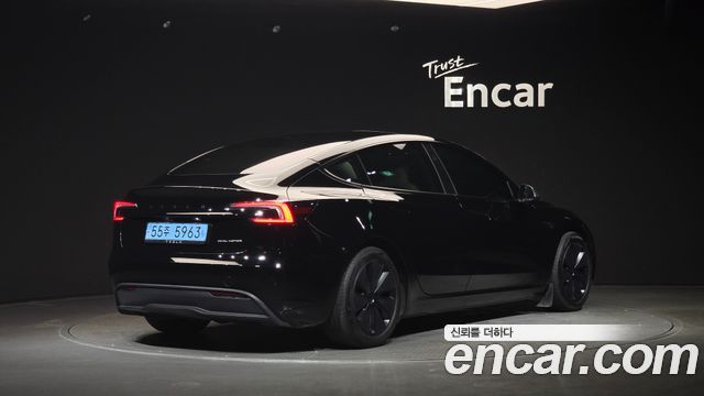 Tesla Model 3 Long Range AWD 2024 — фото 2