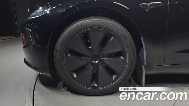 Tesla Model 3 Long Range AWD 2024 — фото 5