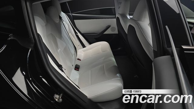 Tesla Model 3 Long Range AWD 2024 — фото 11