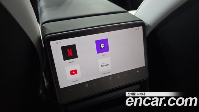 Tesla Model 3 Long Range AWD 2024 — фото 18