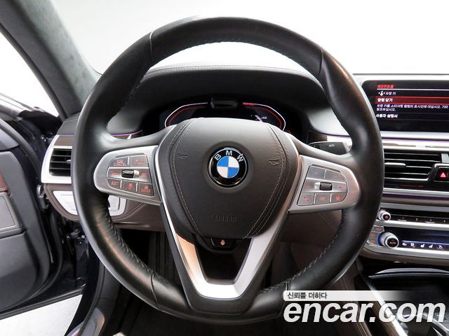 BMW 7 Series (G11) 740Li xDrive Design Pure Excellence 2020 — фото 8