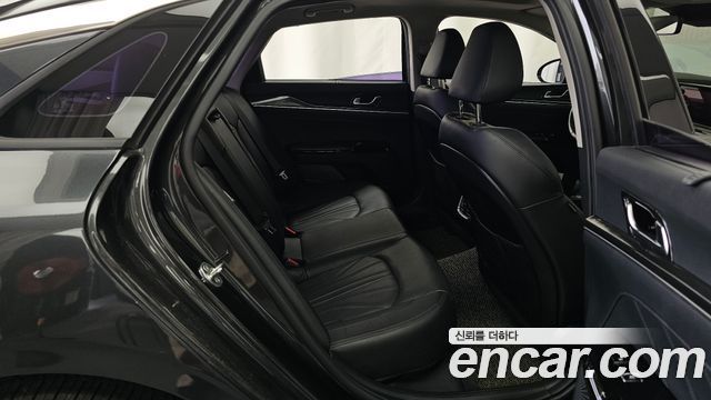 Kia K5 (III) 2.0 Signature 2020 — фото 12