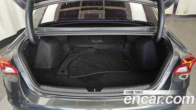 Kia K5 (III) 2.0 Signature 2020 — фото 20