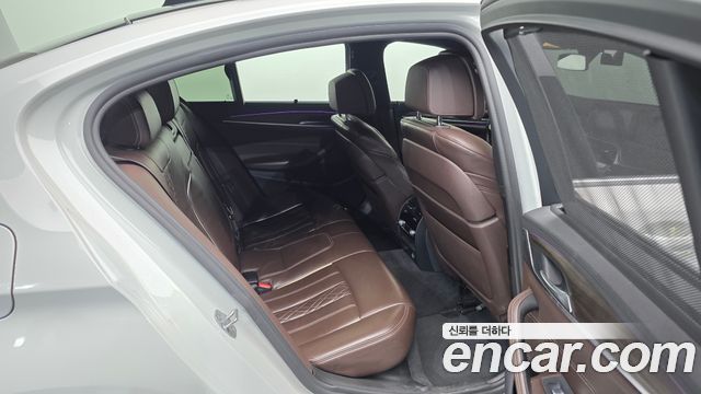 BMW 5 Series (G30) 520d xDrive M Sport Package Plus 2019 — фото 12