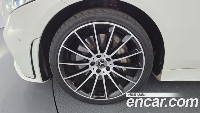 Mercedes-Benz CLS-Class (C257) CLS450 4MATIC AMG Line 2021 — фото 5
