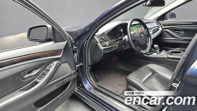 BMW 5 Series (F10) 520d 2013 — фото 10
