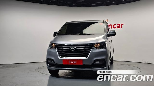 Hyundai Grand Starex Van 3-Seater Smart 2021 — фото 3