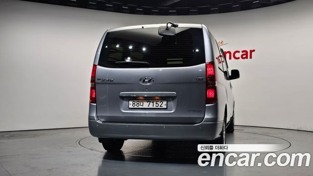 Hyundai Grand Starex Van 3-Seater Smart 2021 — фото 4