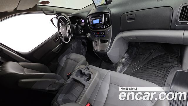 Hyundai Grand Starex Van 3-Seater Smart 2021 — фото 7