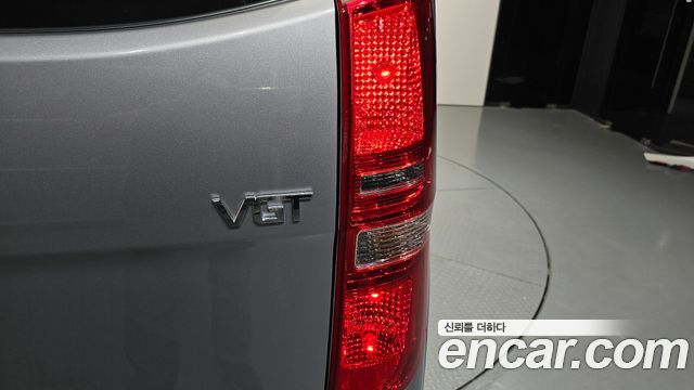 Hyundai Grand Starex Van 3-Seater Smart 2021 — фото 23