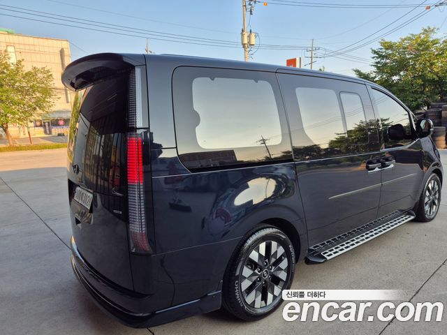 Hyundai Staria 4WD Lounge 9-Seater Inspiration 2024 — фото 2
