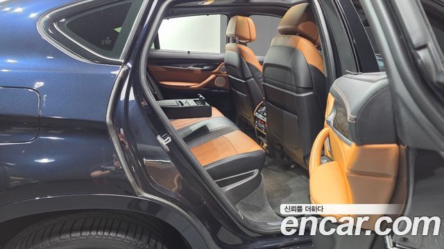BMW X6 (F16) M50d 2017 — фото 16