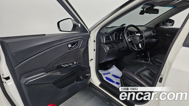 KG Mobility (SsangYong) Tivoli Air Diesel IX 2WD 2016 — фото 10