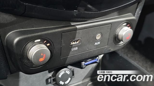 KG Mobility (SsangYong) Tivoli Air Diesel IX 2WD 2016 — фото 12