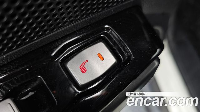 KG Mobility (SsangYong) Tivoli Air Diesel IX 2WD 2016 — фото 16