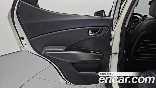 KG Mobility (SsangYong) Tivoli Air Diesel IX 2WD 2016 — фото 25