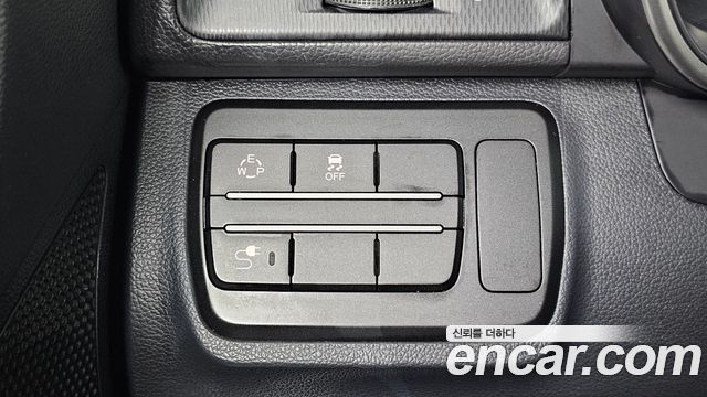 KG Mobility (SsangYong) Tivoli Air Diesel IX 2WD 2016 — фото 30