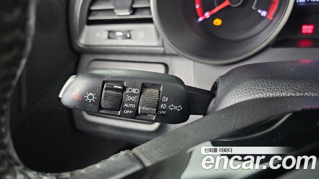 KG Mobility (SsangYong) Tivoli Air Diesel IX 2WD 2016 — фото 31