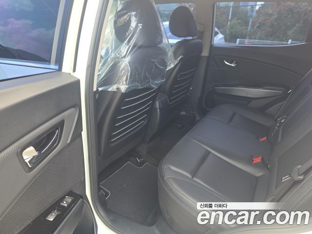 KG Mobility (SsangYong) Very New Tivoli Gasoline 1.5 2WD V3 2022 — фото 10