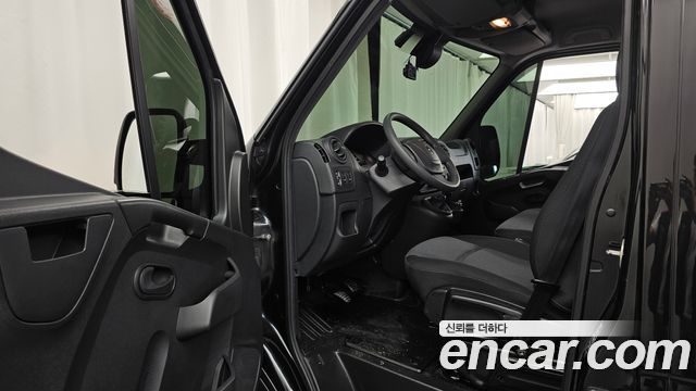 Renault Korea Master 2.3 Van L 2019 — фото 10