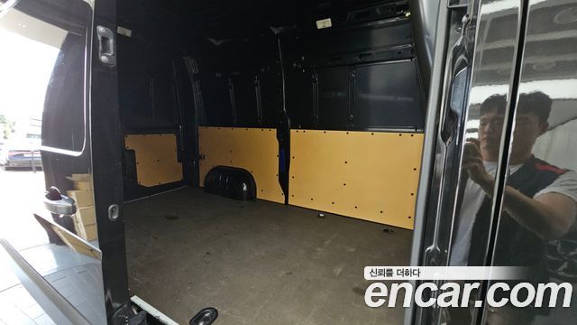 Renault Korea Master 2.3 Van L 2019 — фото 16