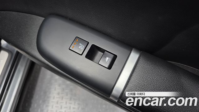Hyundai Grandeur (GN7) 3.5 LPG 2WD Premium 2023 — фото 18