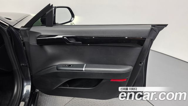 Hyundai Grandeur (GN7) 3.5 LPG 2WD Premium 2023 — фото 25