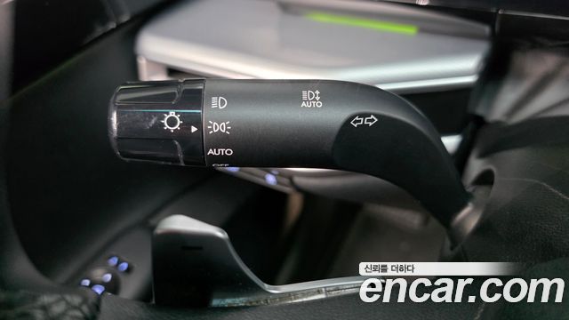 Hyundai Grandeur (GN7) 3.5 LPG 2WD Premium 2023 — фото 30