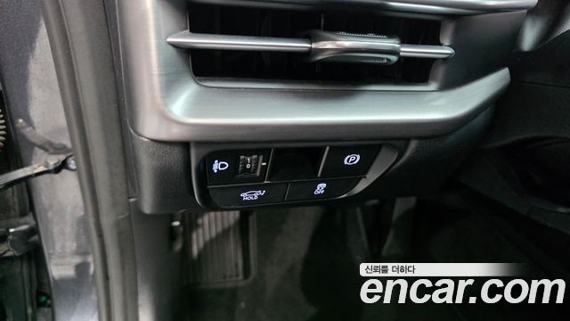 Hyundai Grandeur (GN7) 3.5 LPG 2WD Premium 2023 — фото 32