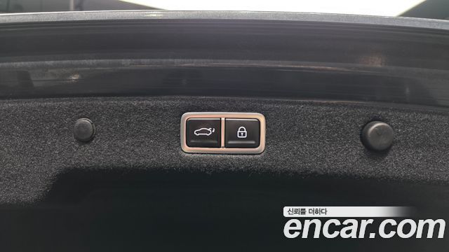 Hyundai Grandeur (GN7) 3.5 LPG 2WD Premium 2023 — фото 33