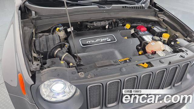 Jeep Renegade 2.0 Diesel Tailhawk AWD 2018 — фото 6