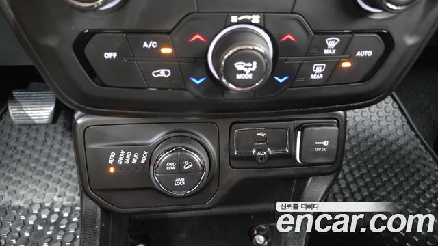 Jeep Renegade 2.0 Diesel Tailhawk AWD 2018 — фото 12