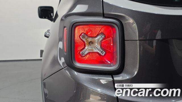 Jeep Renegade 2.0 Diesel Tailhawk AWD 2018 — фото 23