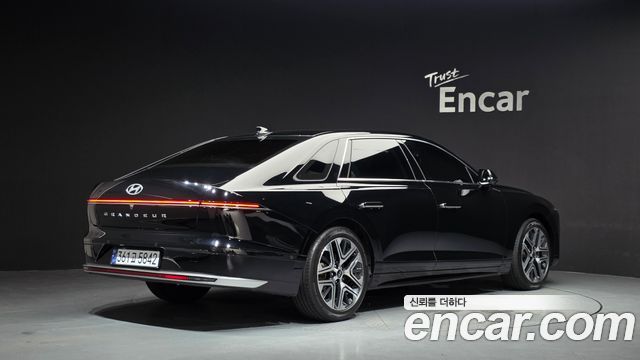 Hyundai Grandeur (GN7) 2,5 Gasoline 2WD Exclusive 2023 — фото 2
