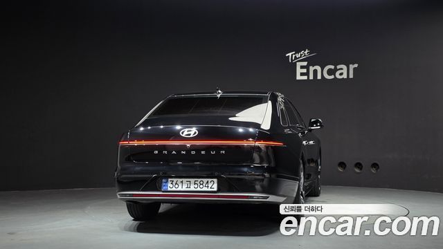 Hyundai Grandeur (GN7) 2,5 Gasoline 2WD Exclusive 2023 — фото 4