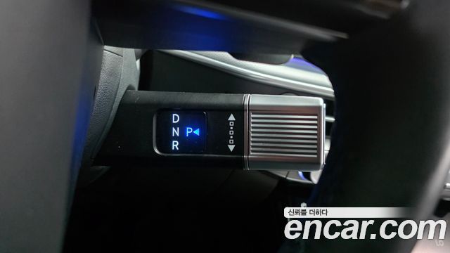 Hyundai Grandeur (GN7) 2,5 Gasoline 2WD Exclusive 2023 — фото 9