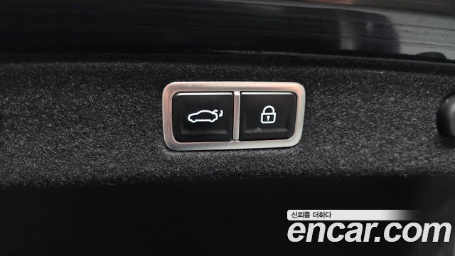 Hyundai Grandeur (GN7) 2,5 Gasoline 2WD Exclusive 2023 — фото 20