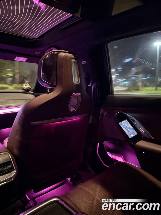 BMW 7 Series (G70) 740i sDrive M Sport 2023 — фото 7