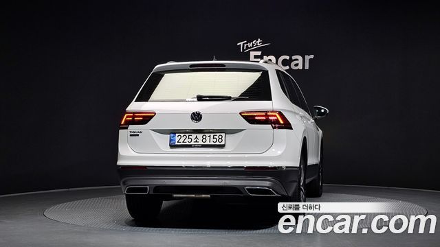 Volkswagen Tiguan Allspace 2.0 TDI Prestige 2020 — фото 4
