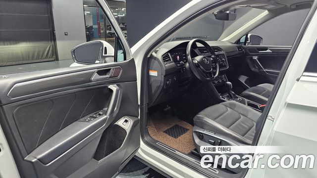 Volkswagen Tiguan Allspace 2.0 TDI Prestige 2020 — фото 10