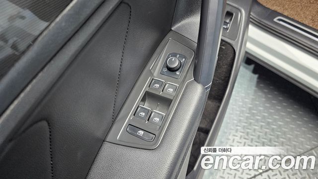 Volkswagen Tiguan Allspace 2.0 TDI Prestige 2020 — фото 18