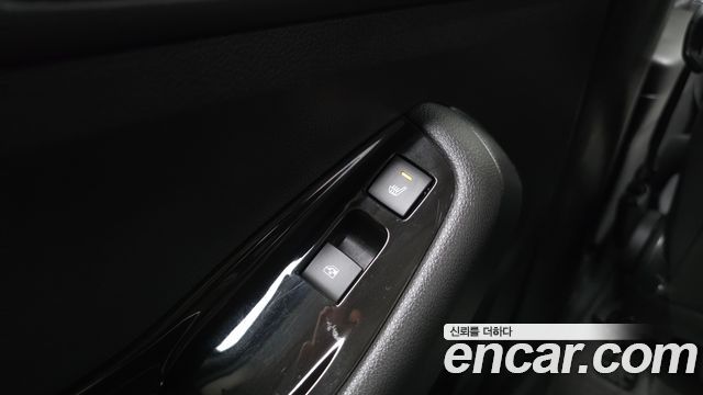 Chevrolet Orlando 1.6 Diesel Perfect Black 2016 — фото 23