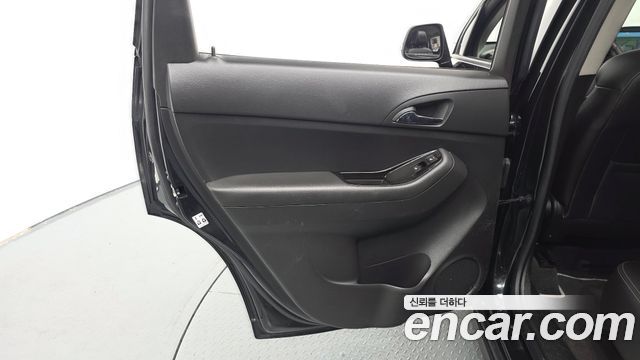 Chevrolet Orlando 1.6 Diesel Perfect Black 2016 — фото 31