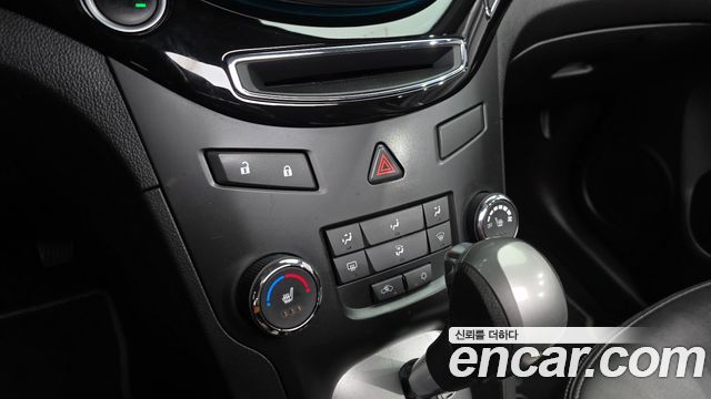 Chevrolet Orlando 1.6 Diesel Perfect Black 2016 — фото 35