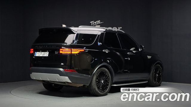 Land Rover Discovery 5 3.0 SD6 HSE Luxury 2020 — фото 2